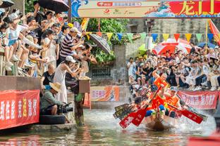 队记：太阳后卫埃里克-戈登预计今日将出战湖人！